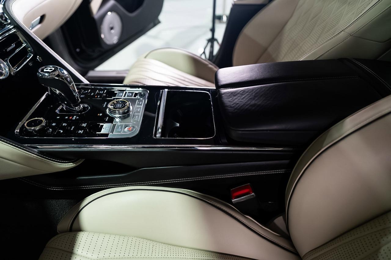 2020 Bentley Flying Spur W12 First Edition, Blackline Specification, Naim audio system, rotating display & MUCH MUCH MORE!! Fort Lauderdale FL