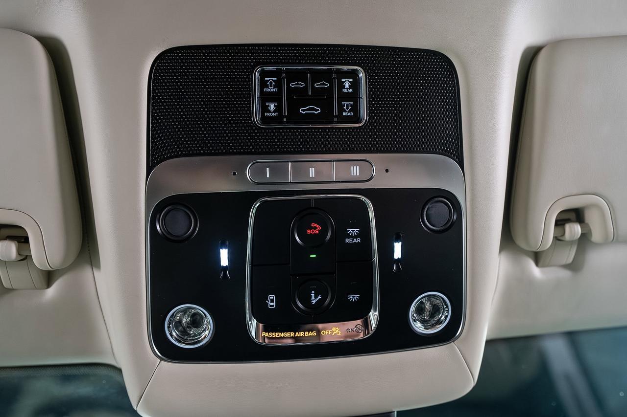 2020 Bentley Flying Spur W12 First Edition, Blackline Specification, Naim audio system, rotating display & MUCH MUCH MORE!! Fort Lauderdale FL