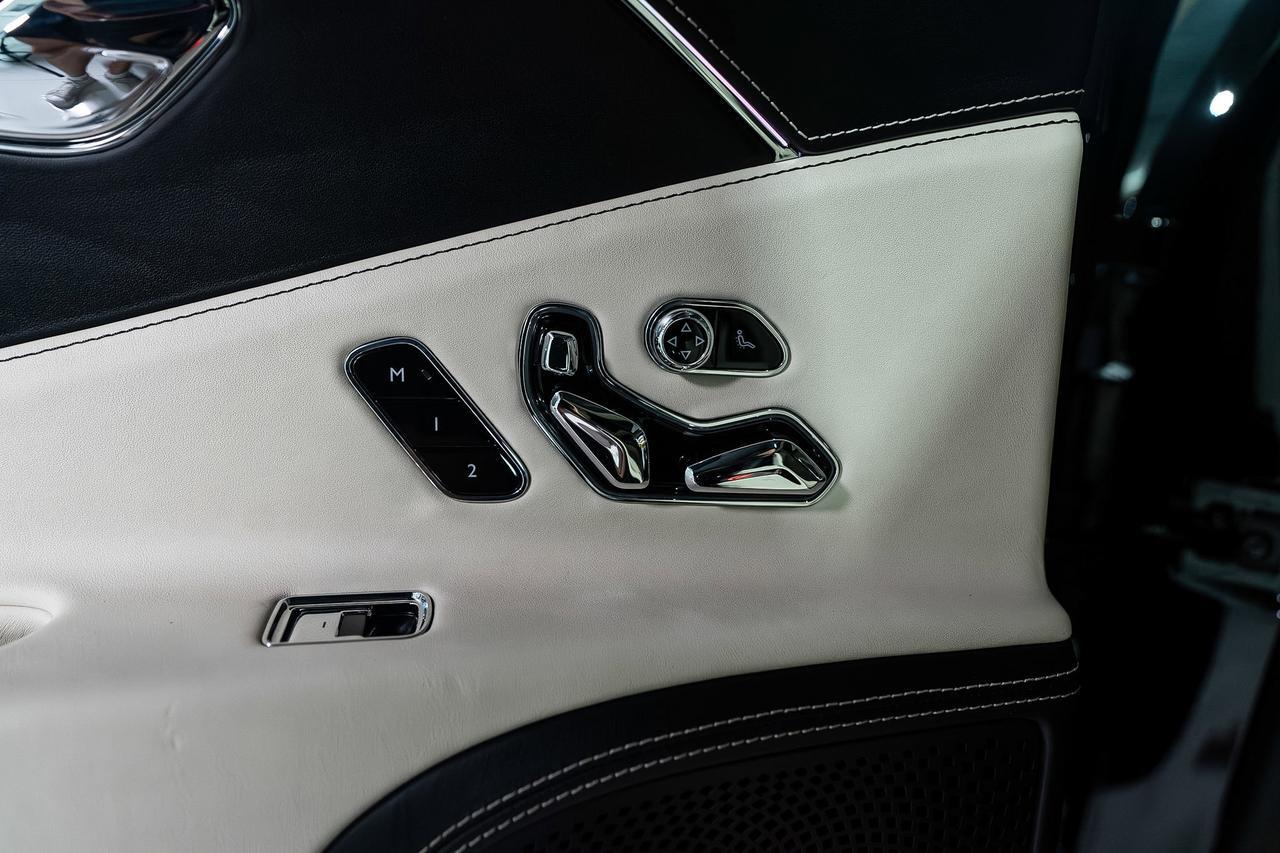 2020 Bentley Flying Spur W12 First Edition, Blackline Specification, Naim audio system, rotating display & MUCH MUCH MORE!! Fort Lauderdale FL