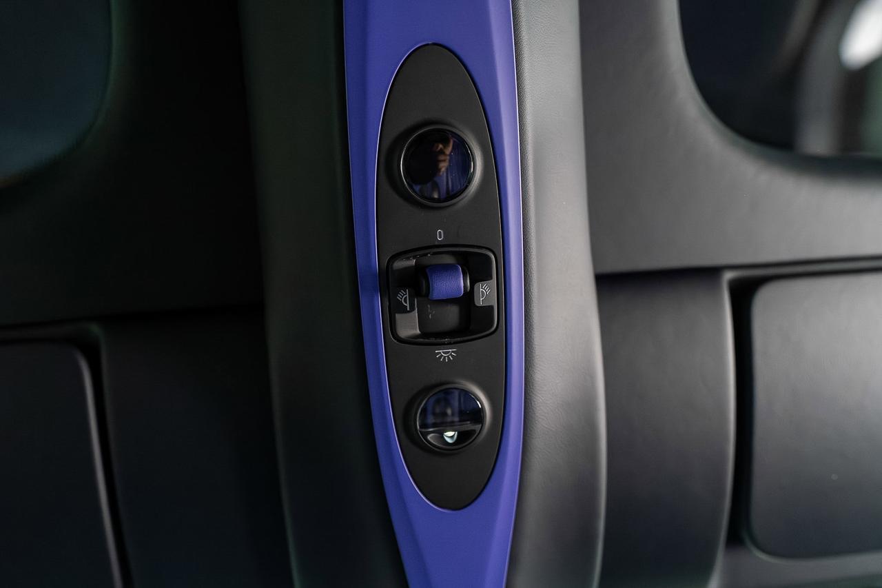 2020 Bugatti Chiron Lorelin paint/exposed grey carbon,Beluga interior,Caractere wheels in Lorelin,Sky View roof & MORE!! Fort Lauderdale FL