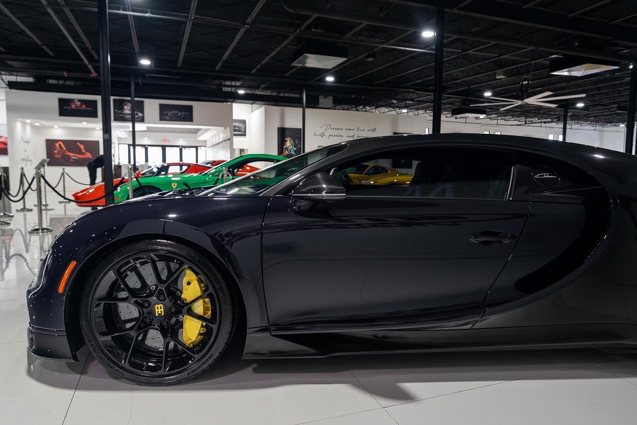 2020 Bugatti Chiron Lorelin paint/exposed grey carbon,Beluga interior,Caractere wheels in Lorelin,Sky View roof & MORE!! Fort Lauderdale FL