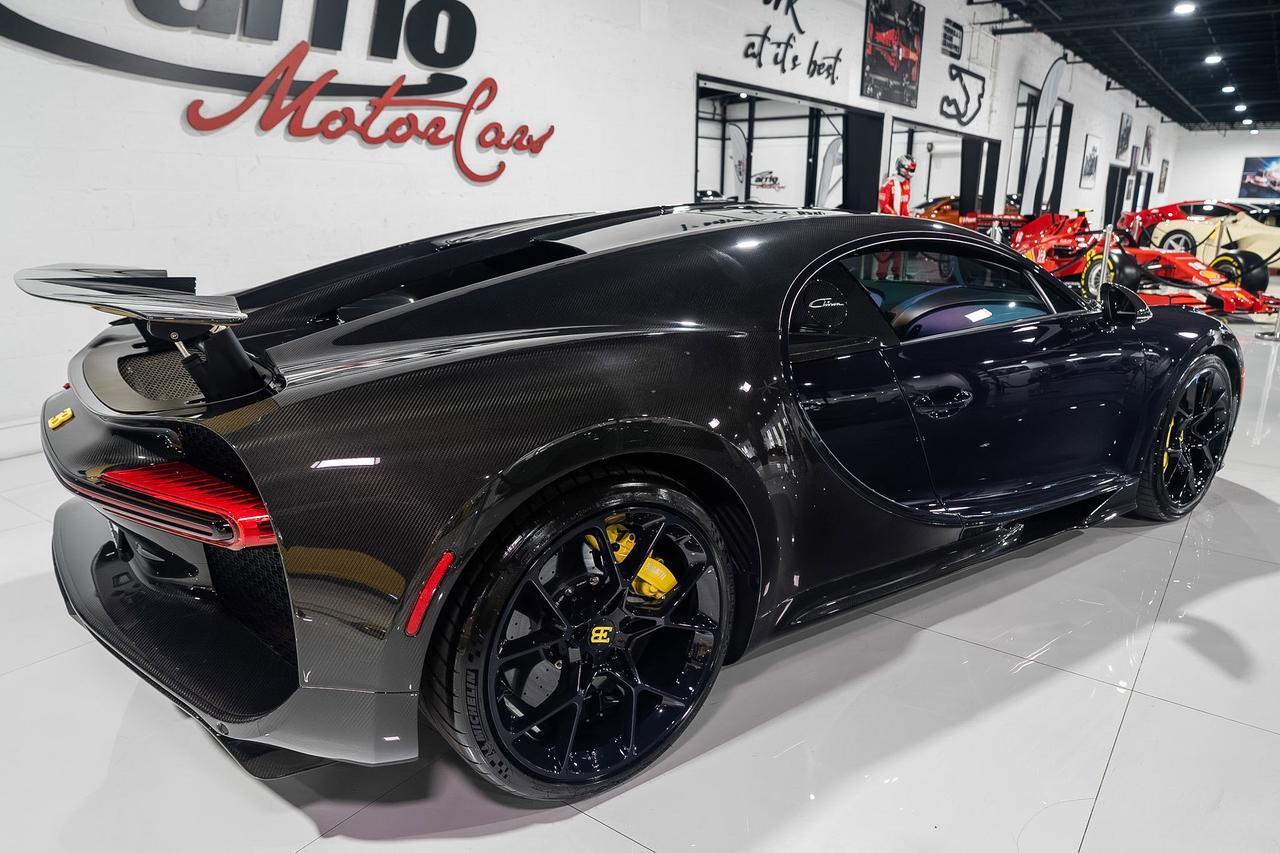 2020 Bugatti Chiron Lorelin paint/exposed grey carbon,Beluga interior,Caractere wheels in Lorelin,Sky View roof & MORE!! Fort Lauderdale FL