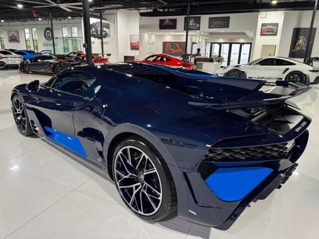 2020 Bugatti Divo 1/40 for the world, exposed tinted blue carbon, French Racing blue accents,two-tone interior & MORE! Fort Lauderdale FL