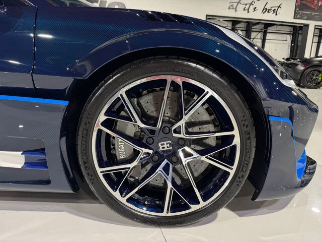 2020 Bugatti Divo 1/40 for the world, exposed tinted blue carbon, French Racing blue accents,two-tone interior & MORE! Fort Lauderdale FL