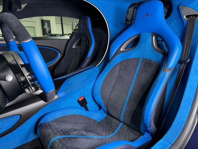 2020 Bugatti Divo 1/40 for the world, exposed tinted blue carbon, French Racing blue accents,two-tone interior & MORE! Fort Lauderdale FL