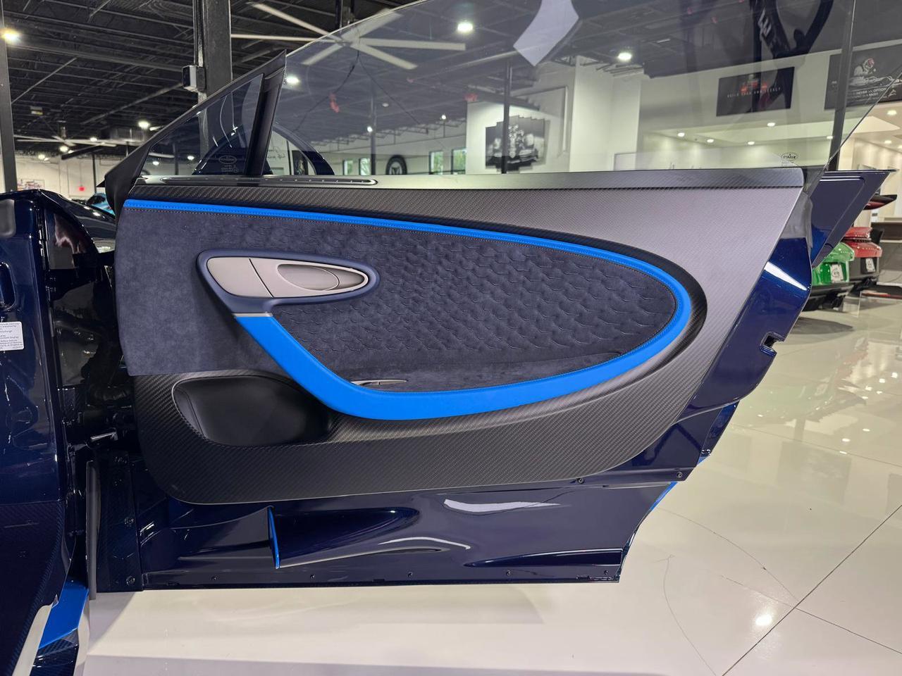 2020 Bugatti Divo 1 of 40 FULLY EXPOSED BLUE CARBON FIBER!! French Racing Blue/Divo Grey interior AND MUCH MORE!! Fort Lauderdale FL