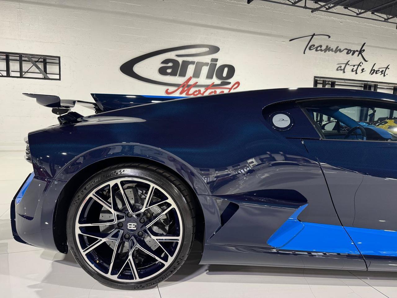 2020 Bugatti Divo 1 of 40 FULLY EXPOSED BLUE CARBON FIBER!! French Racing Blue/Divo Grey interior AND MUCH MORE!! Fort Lauderdale FL