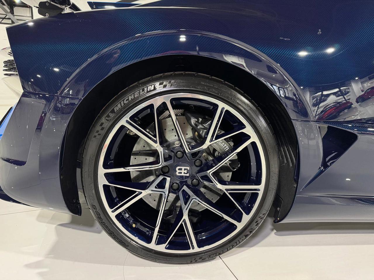 2020 Bugatti Divo 1 of 40 FULLY EXPOSED BLUE CARBON FIBER!! French Racing Blue/Divo Grey interior AND MUCH MORE!! Fort Lauderdale FL