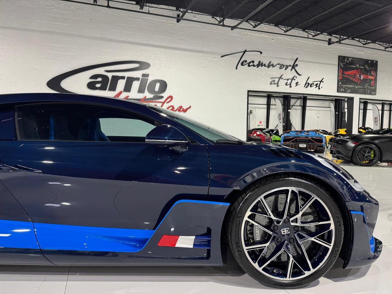 2020 Bugatti Divo 1 of 40 FULLY EXPOSED BLUE CARBON FIBER!! French Racing Blue/Divo Grey interior AND MUCH MORE!! Fort Lauderdale FL
