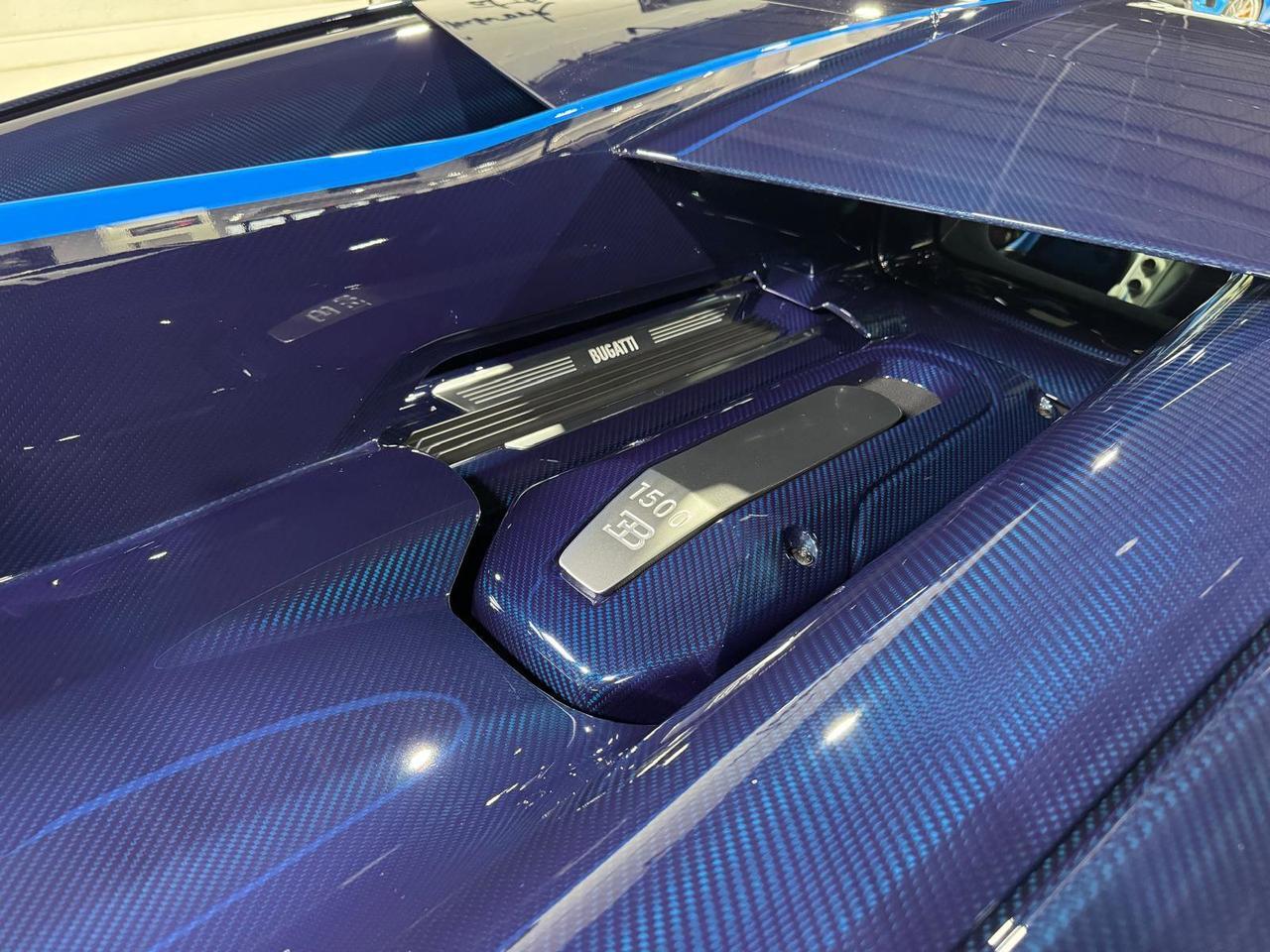 2020 Bugatti Divo 1 of 40 FULLY EXPOSED BLUE CARBON FIBER!! French Racing Blue/Divo Grey interior AND MUCH MORE!! Fort Lauderdale FL