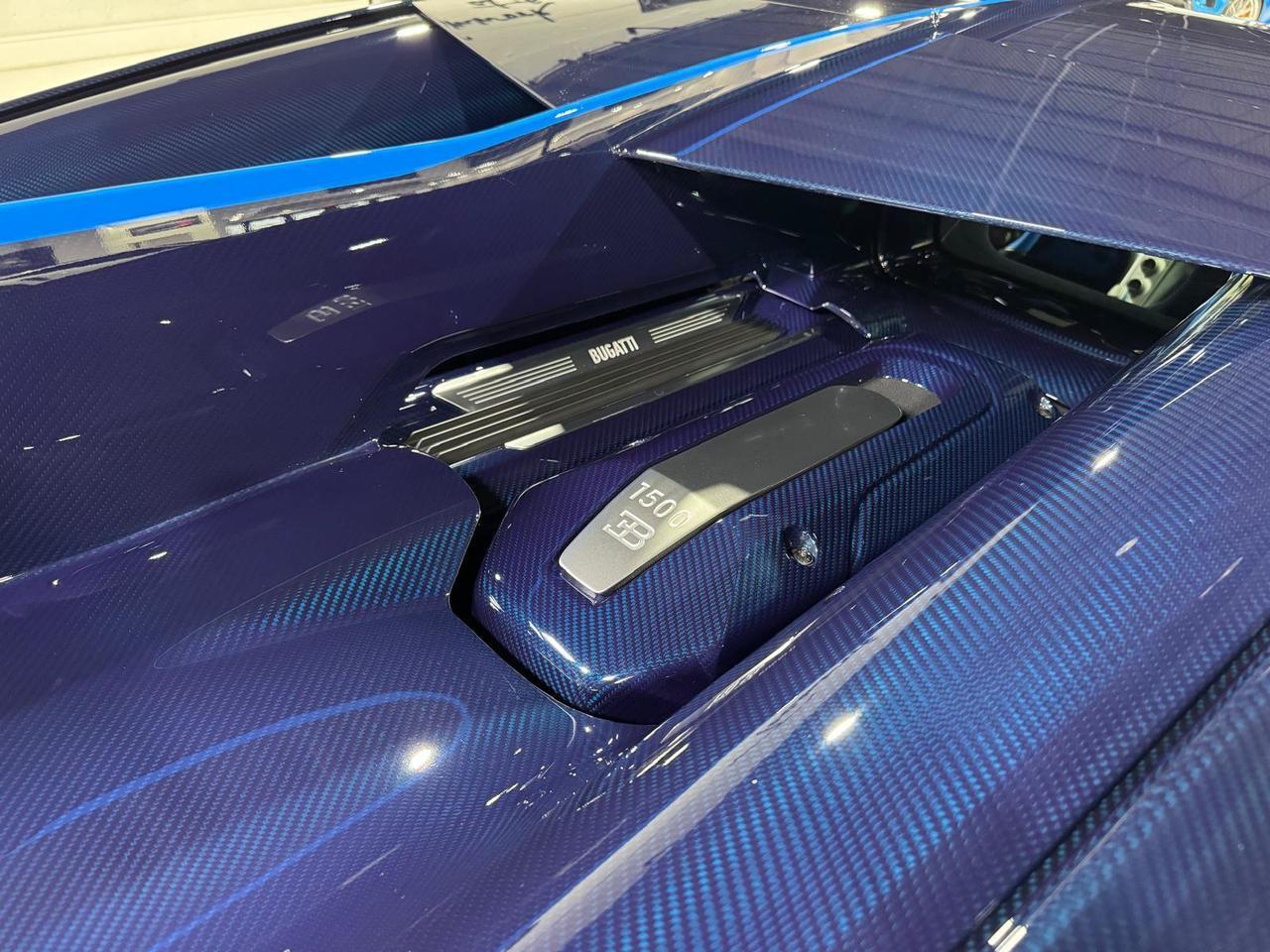 2020 Bugatti Divo 1 of 40 FULLY EXPOSED BLUE CARBON FIBER!! French Racing Blue/Divo Grey interior AND MUCH MORE!! Fort Lauderdale FL