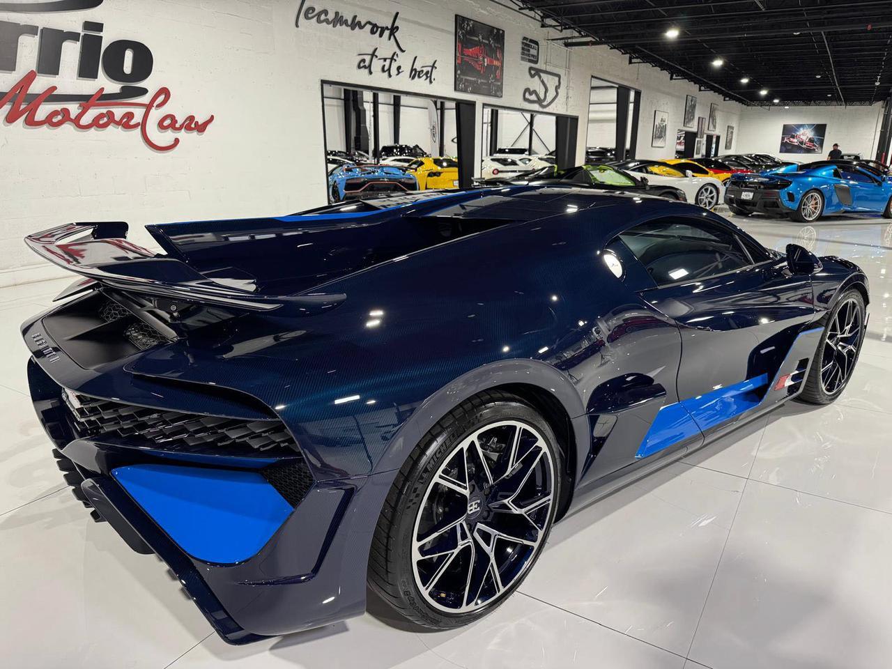 2020 Bugatti Divo 1 of 40 FULLY EXPOSED BLUE CARBON FIBER!! French Racing Blue/Divo Grey interior AND MUCH MORE!! Fort Lauderdale FL