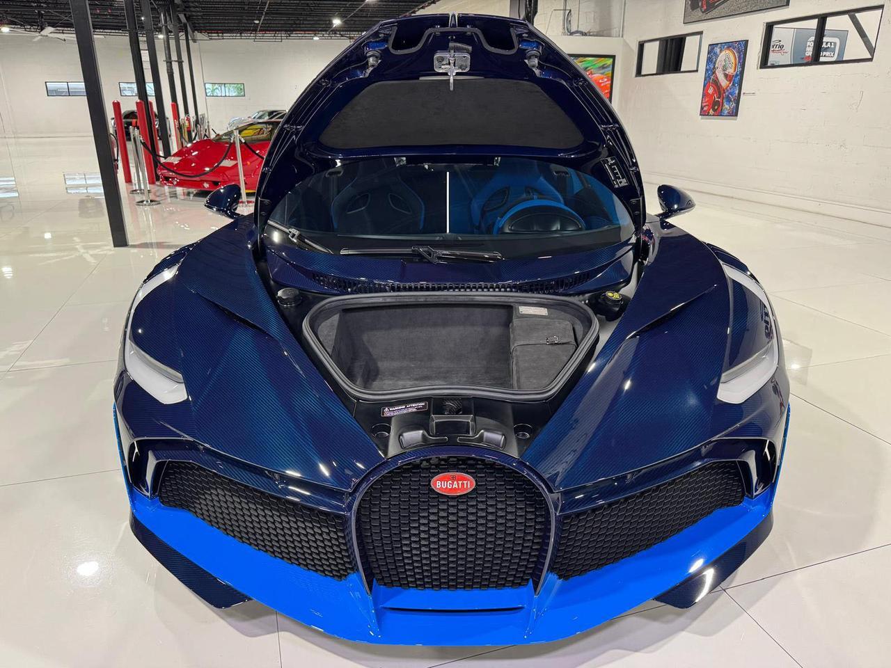 2020 Bugatti Divo 1 of 40 FULLY EXPOSED BLUE CARBON FIBER!! French Racing Blue/Divo Grey interior AND MUCH MORE!! Fort Lauderdale FL