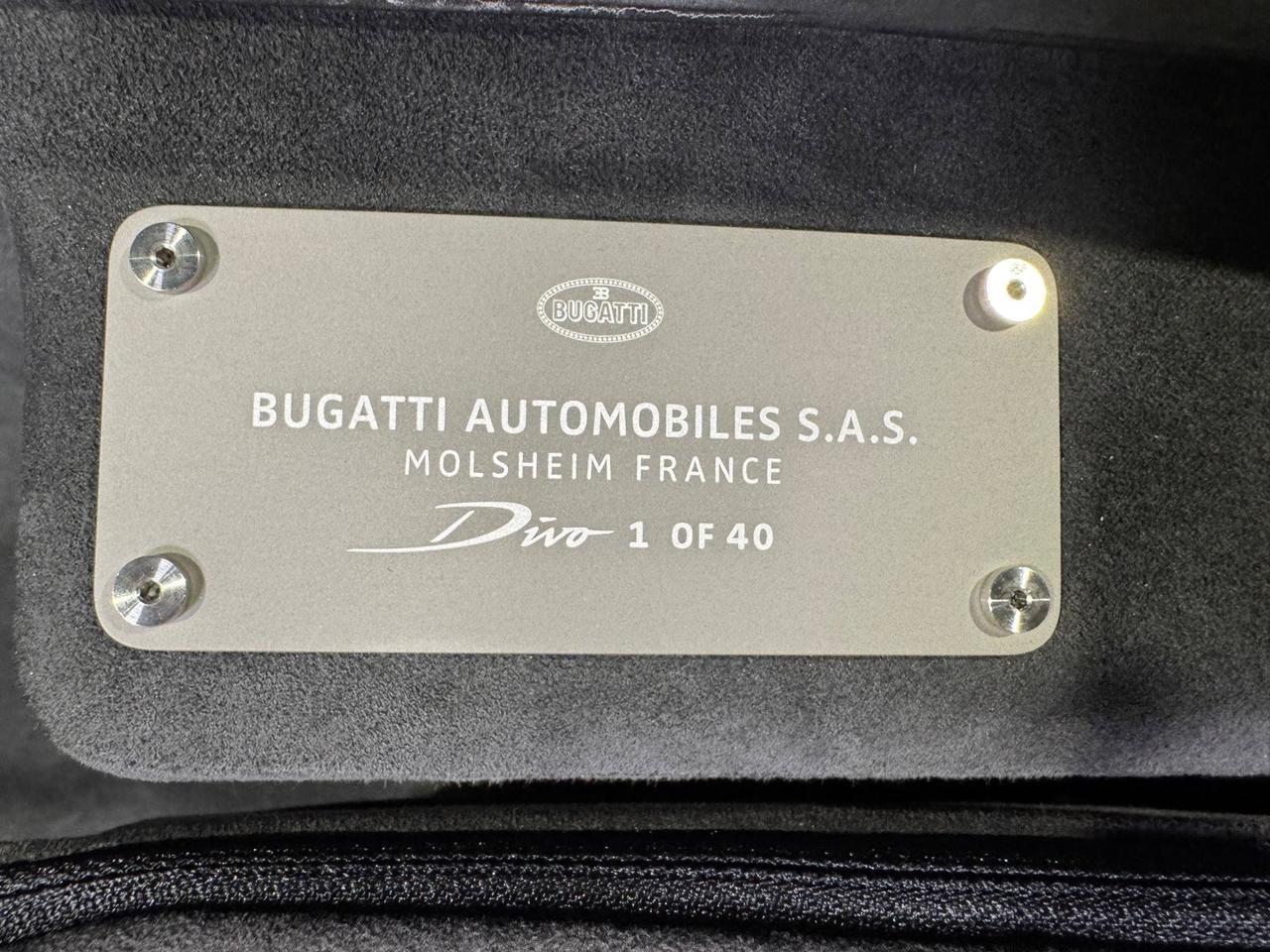 2020 Bugatti Divo 1 of 40 FULLY EXPOSED BLUE CARBON FIBER!! French Racing Blue/Divo Grey interior AND MUCH MORE!! Fort Lauderdale FL