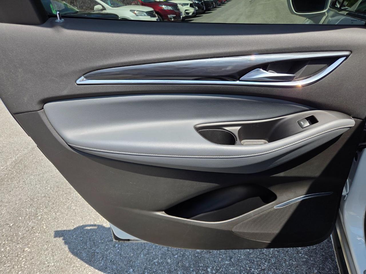 2020 Buick Enclave AWD Essence Charlton MA