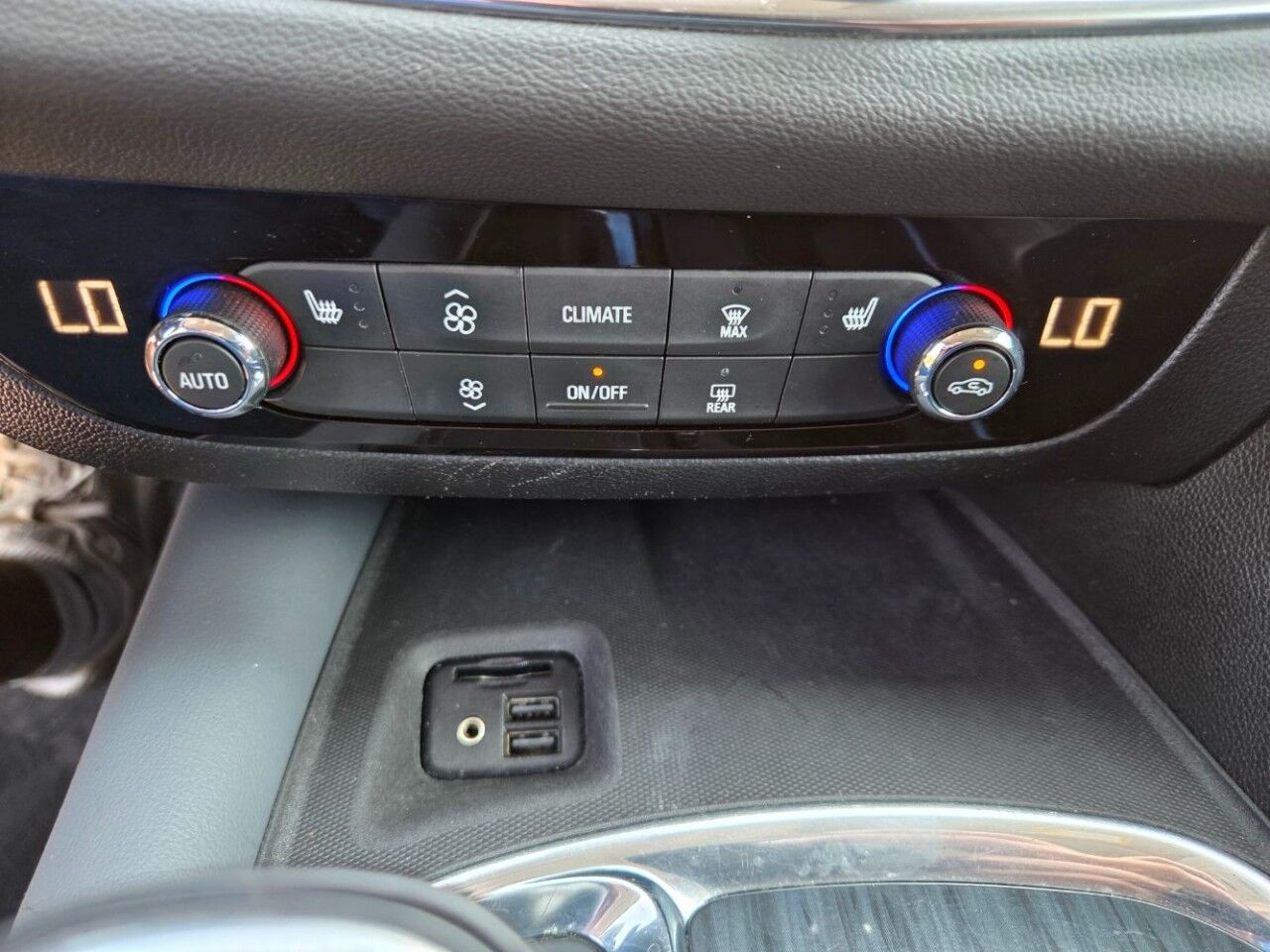 2020 Buick Enclave Essence Charlton MA