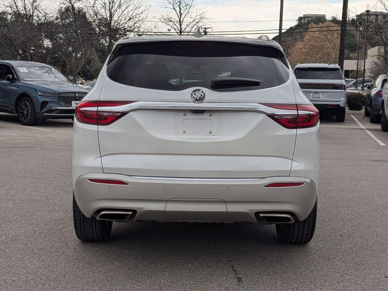 2020 Buick Enclave Essence