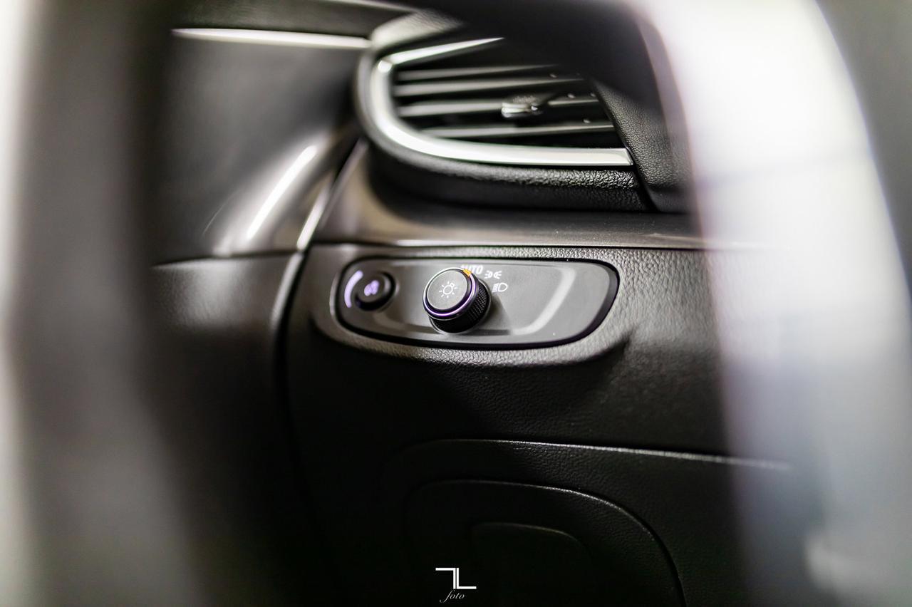 2020 Buick Encore AWD Preferred Leather BCam Red Deer AB