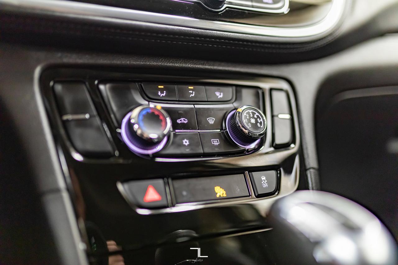 2020 Buick Encore AWD Preferred Leather BCam Red Deer AB