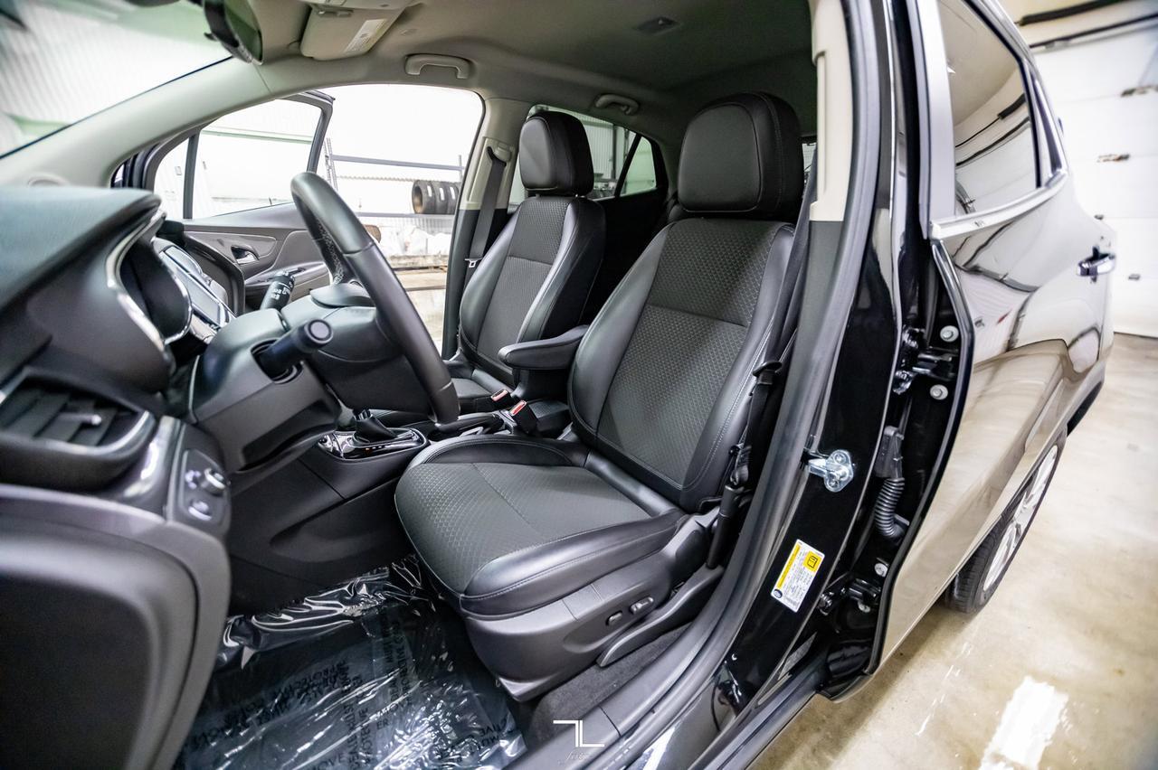 2020 Buick Encore AWD Preferred Leather BCam Red Deer AB