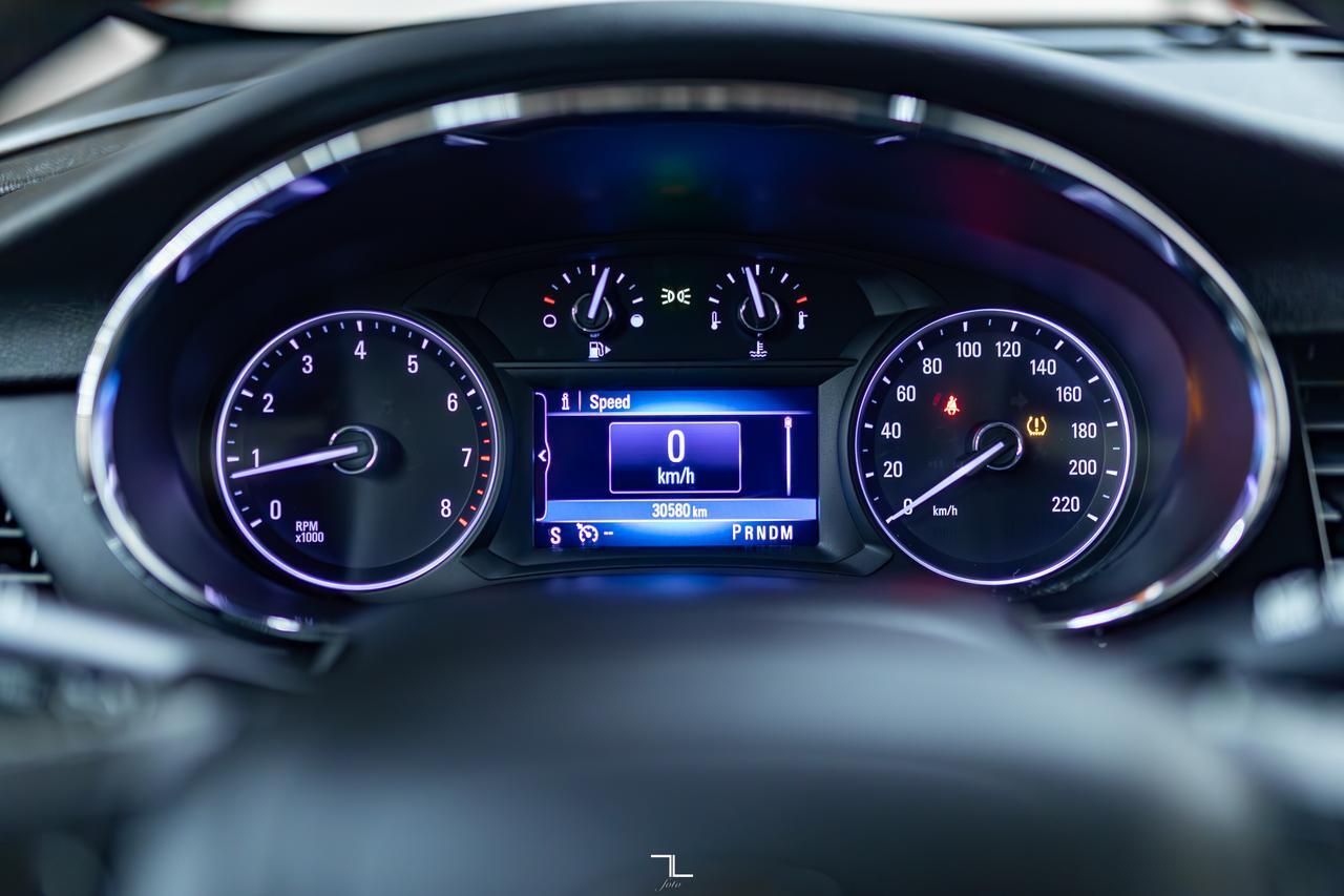 2020 Buick Encore AWD Preferred Leather BCam Red Deer AB