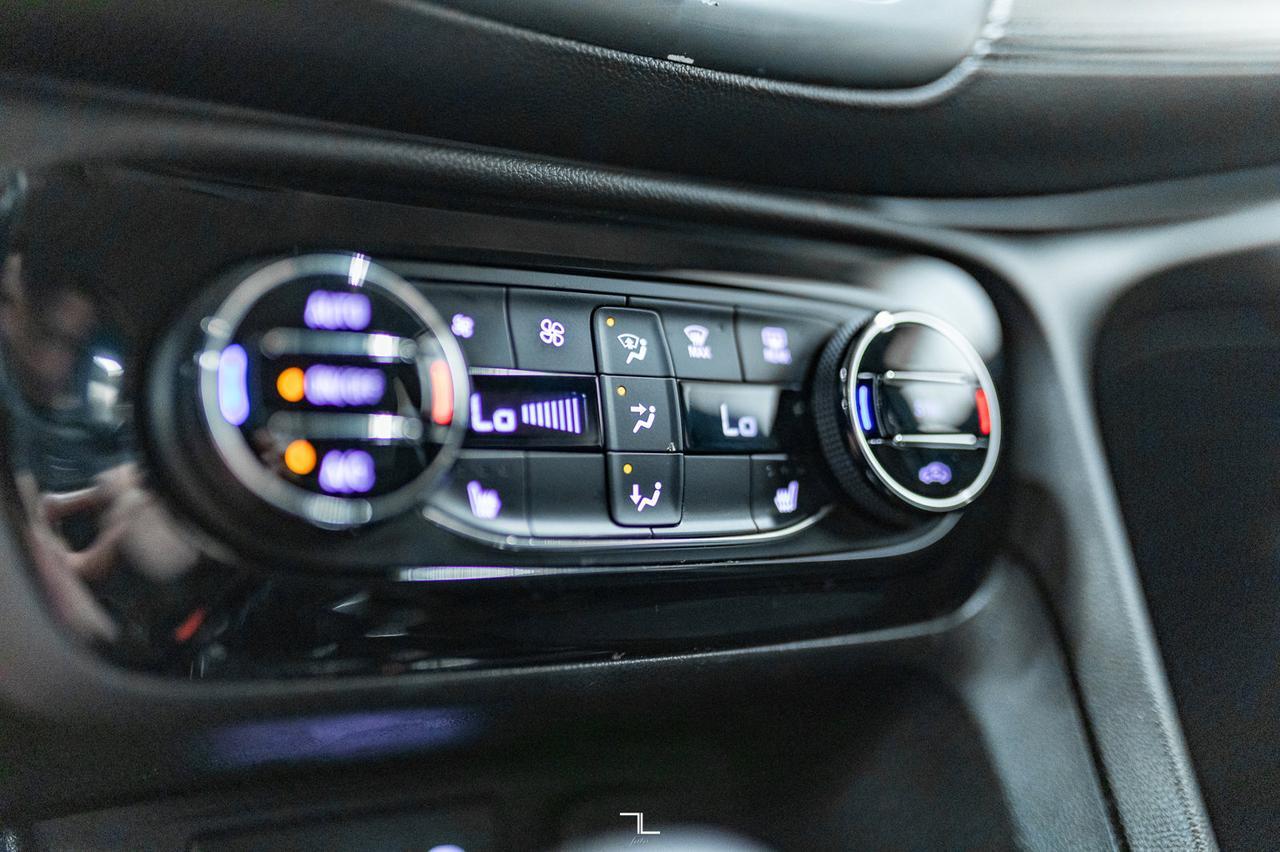 2020 Buick Encore GX AWD Select Leatherette BCam Red Deer AB