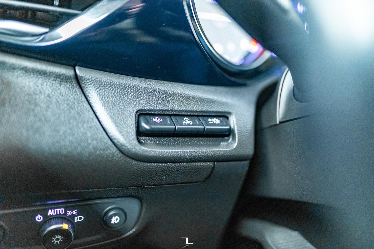 2020 Buick Encore GX AWD Select Roof Nav BCam Red Deer AB