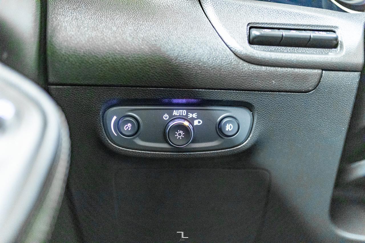2020 Buick Encore GX AWD Select Roof Nav BCam Red Deer AB