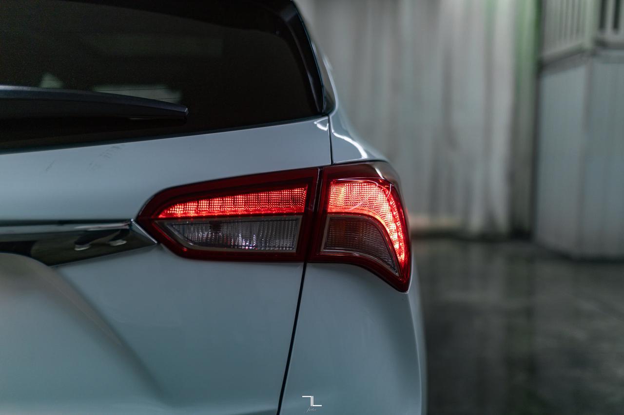 2020 Buick Envision AWD Essence Leather Roof BCam Red Deer AB