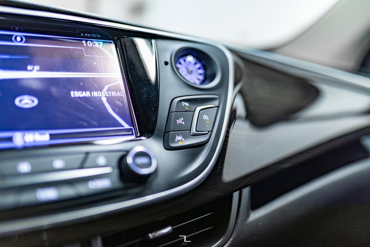 2020 Buick Envision AWD Premium II Leather Roof Nav BCam Red Deer AB