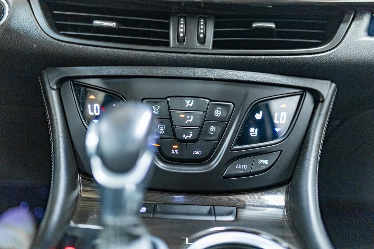 2020 Buick Envision AWD Premium II Leather Roof Nav BCam Red Deer AB