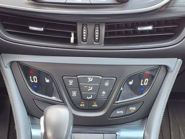 2020 Buick Envision Essence TX 2020 Buick Envision Essence TX