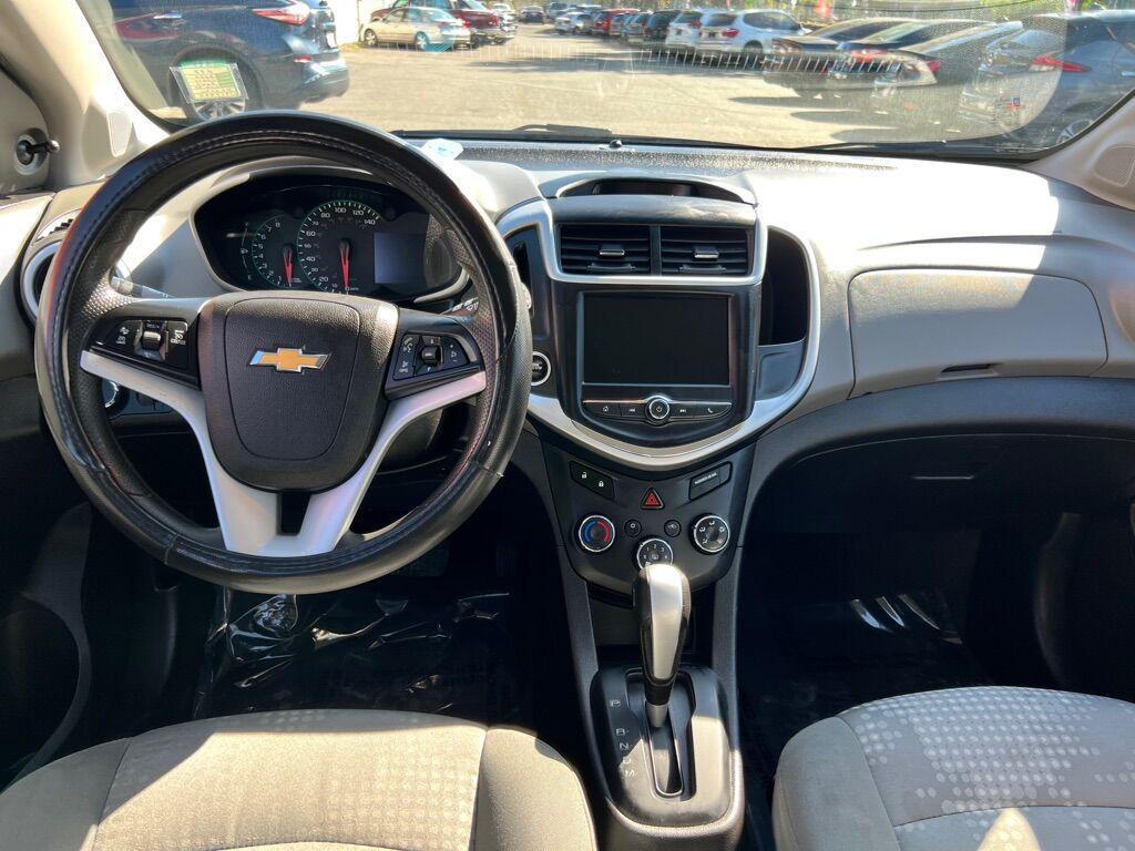 2020 CHEVROLET SONIC LT Des Moines WA