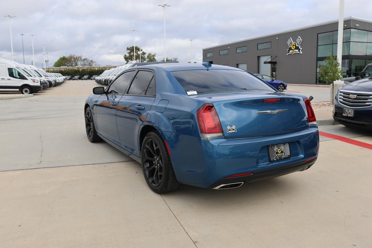 2020 CHRYSLER 300 TOURING BLUE at G Motors