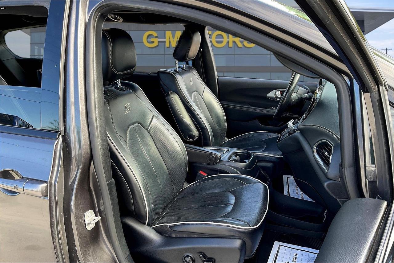 2020 CHRYSLER PACIFICA LIMITED Houston TX