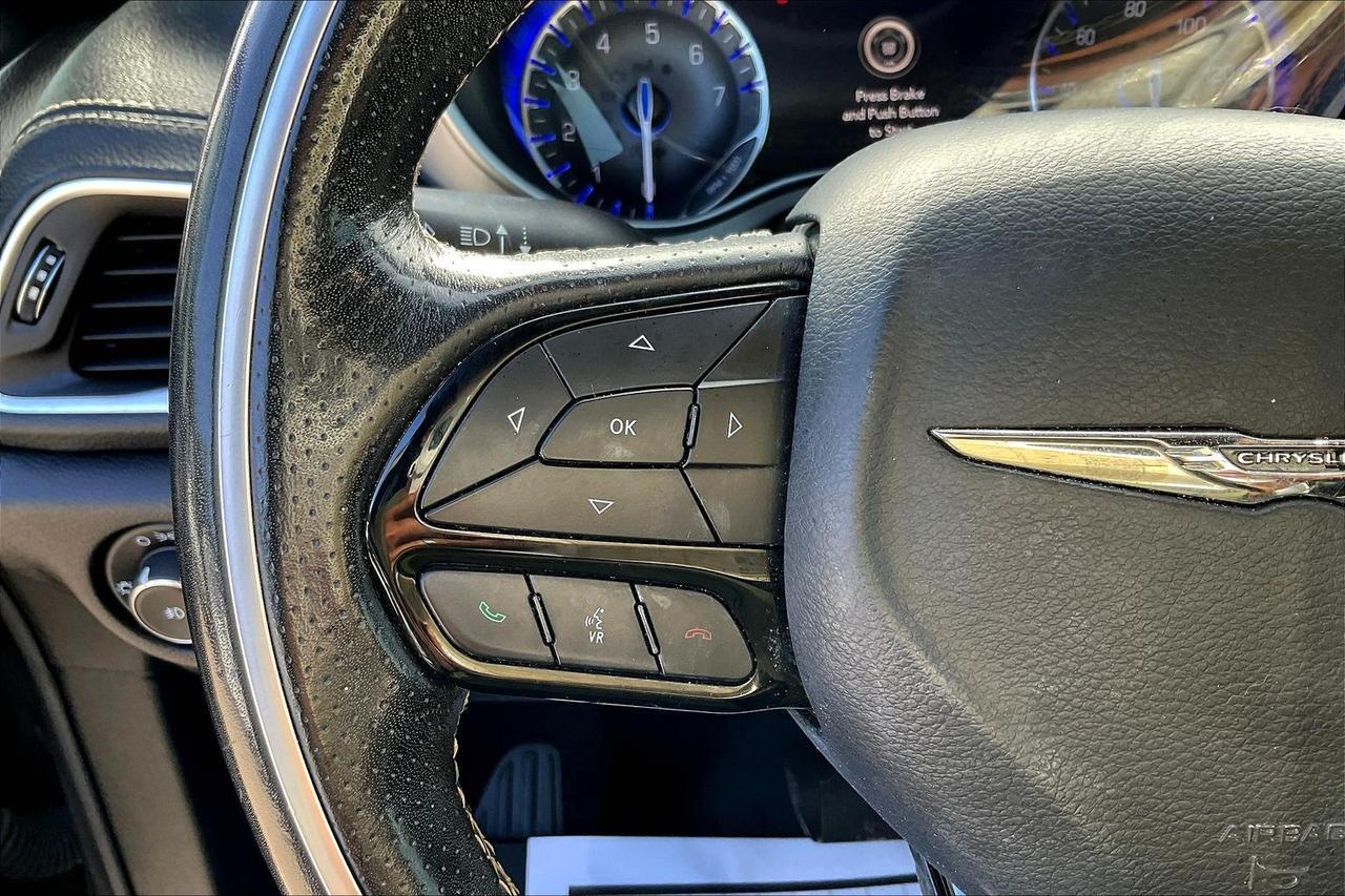2020 CHRYSLER PACIFICA LIMITED Houston TX