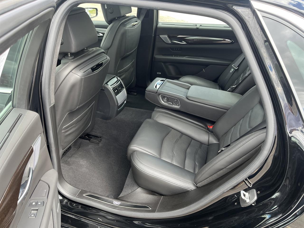 2020 Cadillac CT6 4.2L Twin Turbo Platinum AWD w/SuperCruise AdptvCrz Sunroof Nav RearSeatMedia HD-SurroundVision Saukville WI
