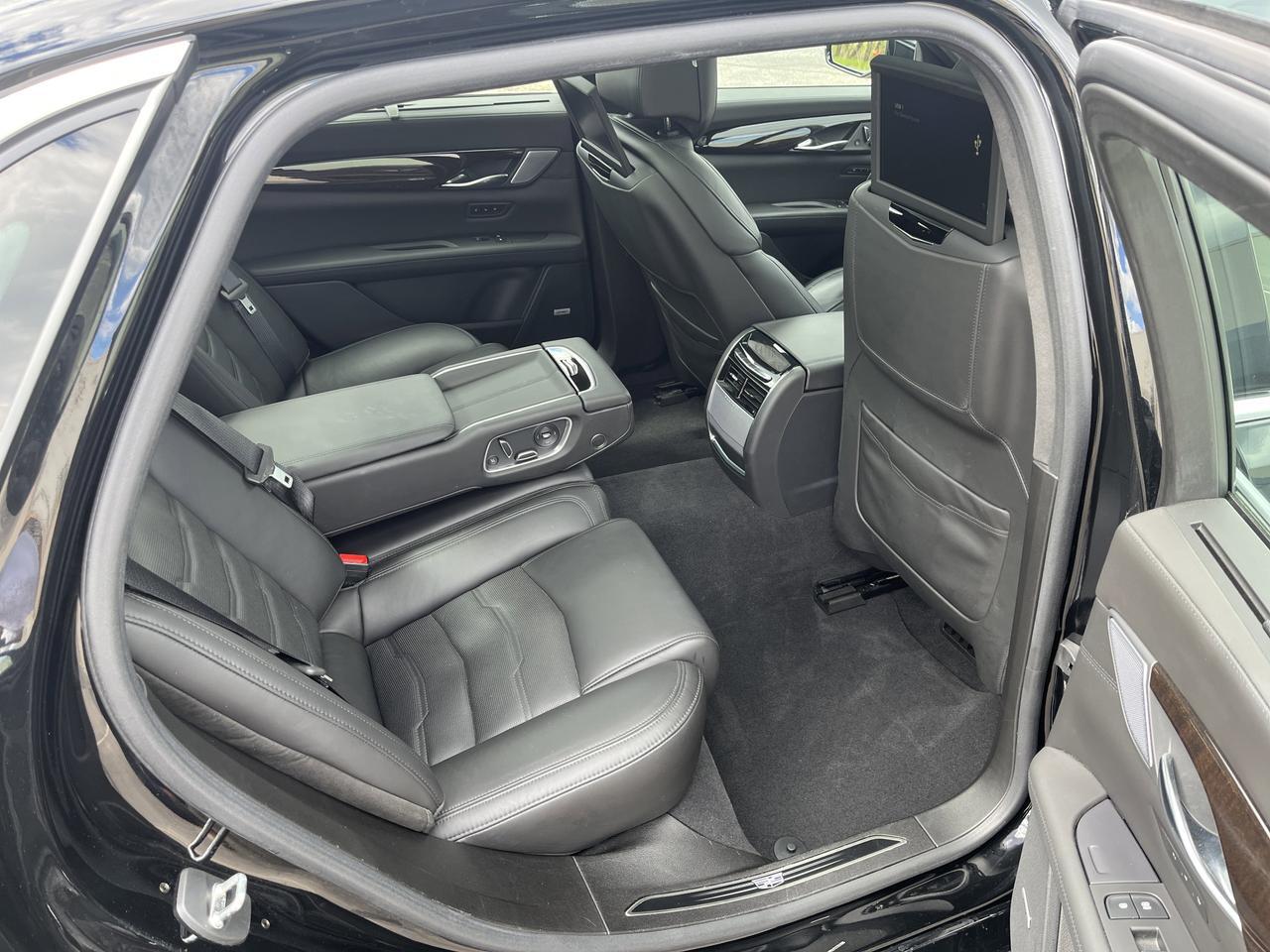 2020 Cadillac CT6 4.2L Twin Turbo Platinum AWD w/SuperCruise AdptvCrz Sunroof Nav RearSeatMedia HD-SurroundVision Saukville WI
