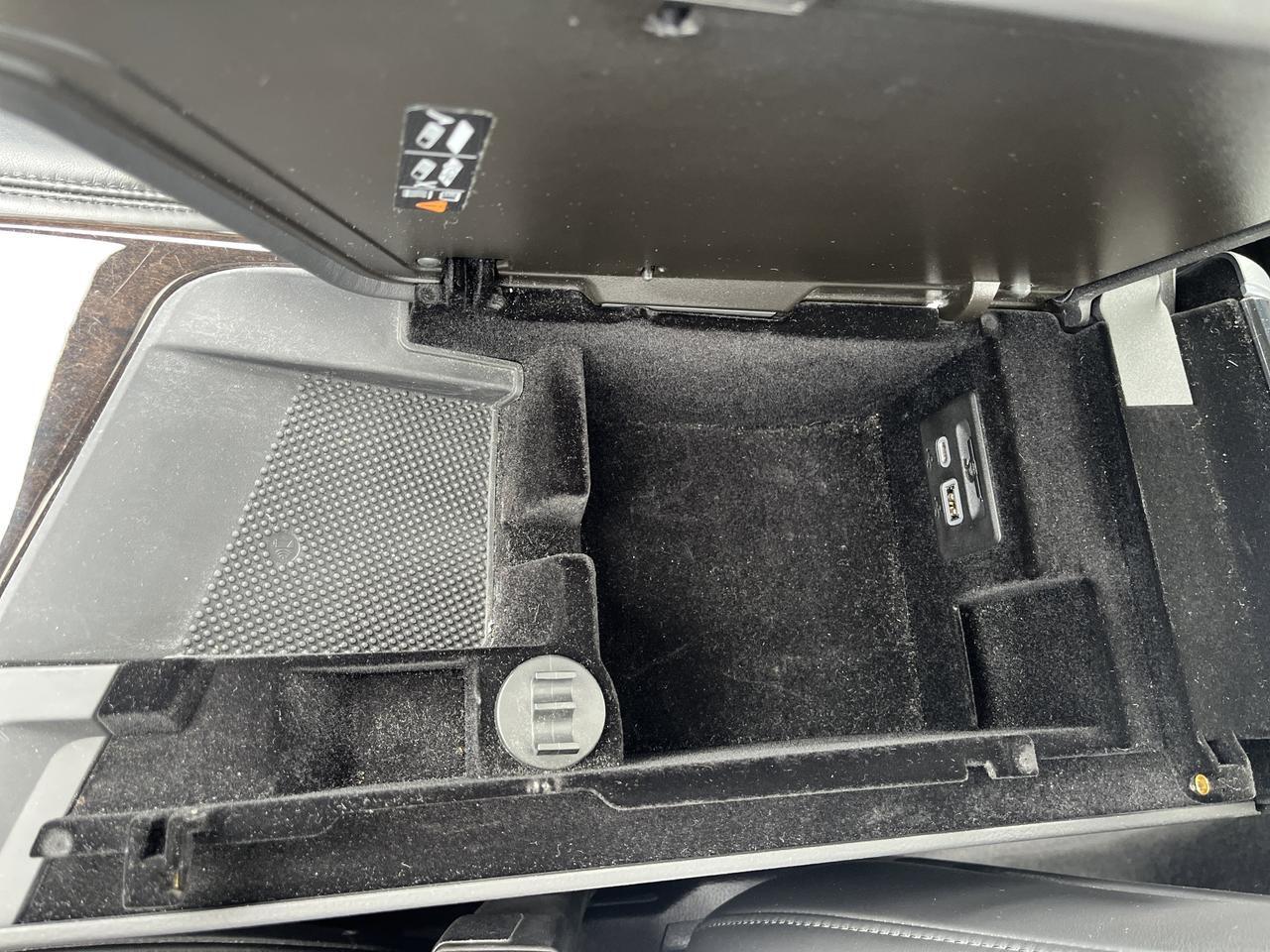 2020 Cadillac CT6 4.2L Twin Turbo Platinum AWD w/SuperCruise AdptvCrz Sunroof Nav RearSeatMedia HD-SurroundVision Saukville WI