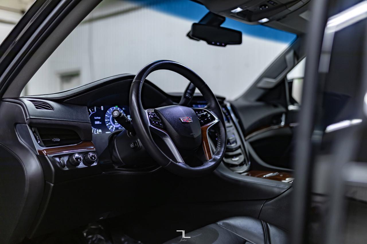 2020 Cadillac Escalade AWD Luxury Edition Leather Nav BCam Red Deer AB