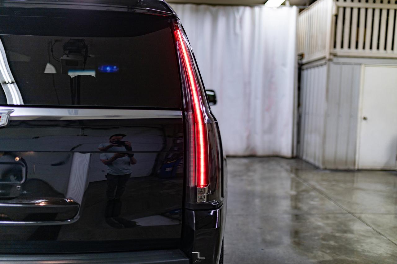 2020 Cadillac Escalade AWD Platinum Leather Roof Nav BCam Red Deer AB