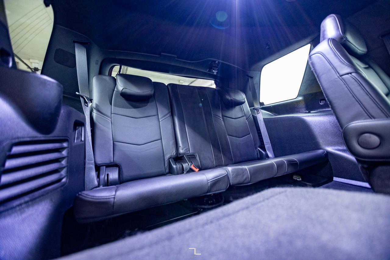 2020 Cadillac Escalade AWD Platinum Leather Roof Nav BCam Red Deer AB