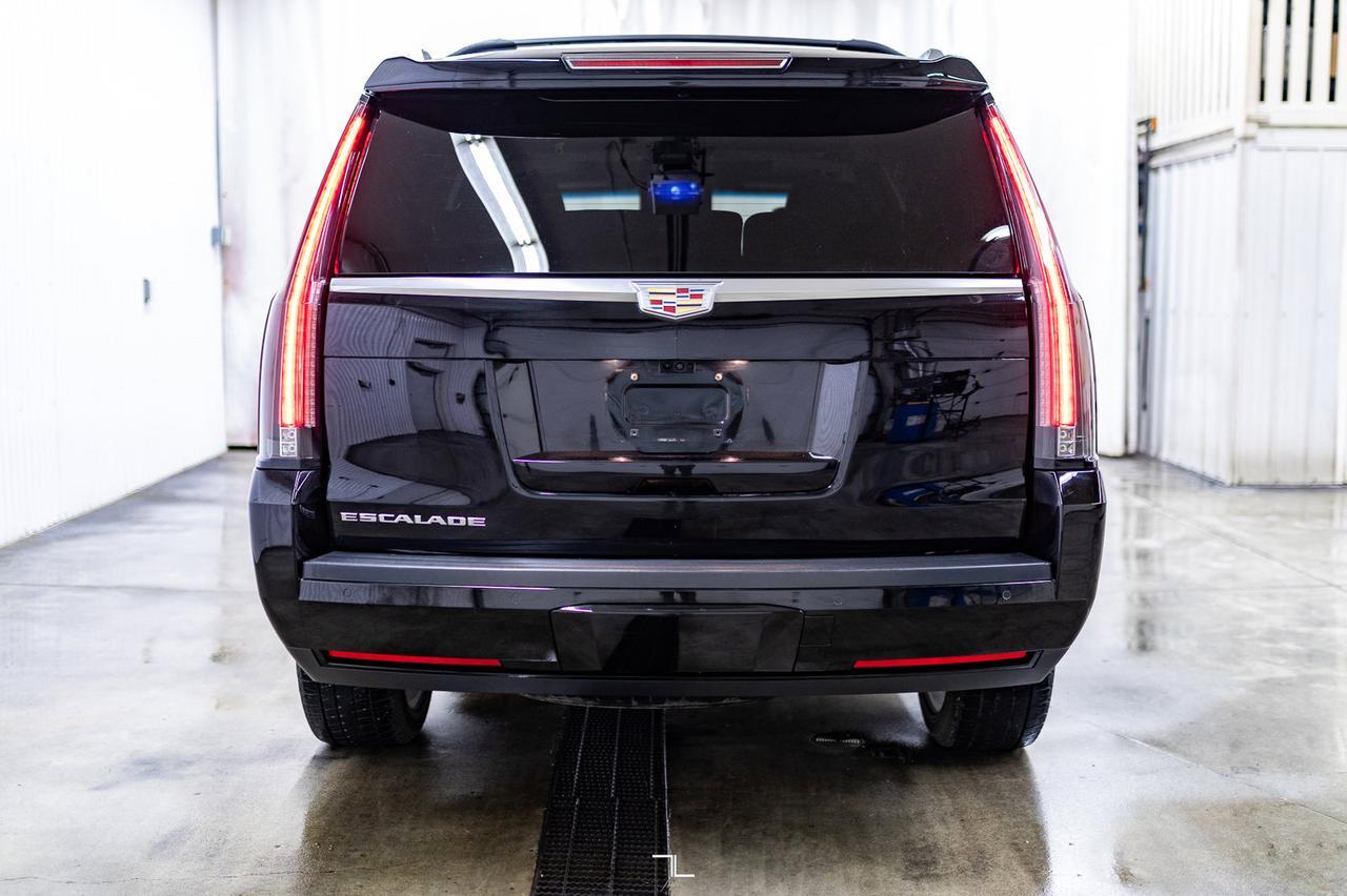 2020 Cadillac Escalade AWD Platinum Leather Roof Nav BCam Red Deer AB