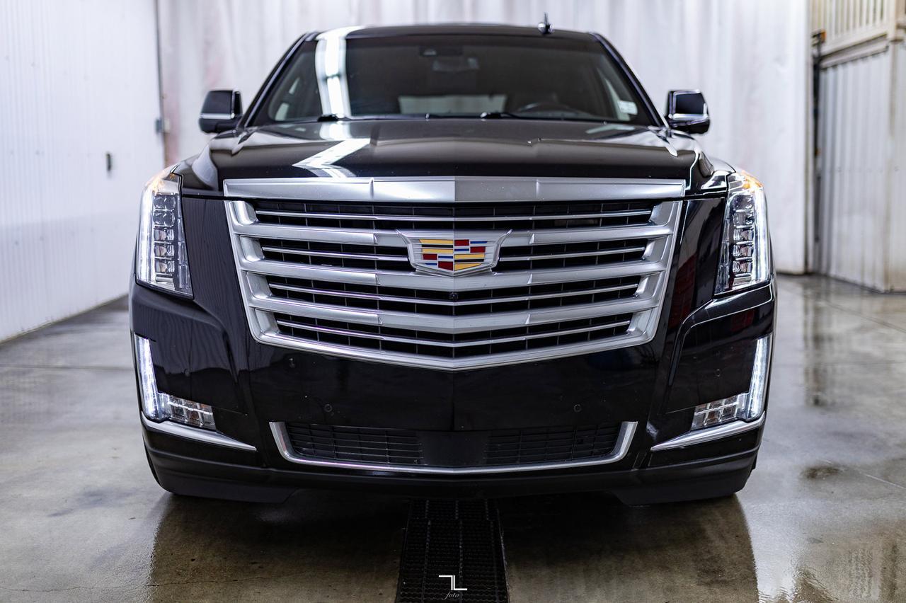 2020 Cadillac Escalade AWD Platinum Leather Roof Nav BCam Red Deer AB
