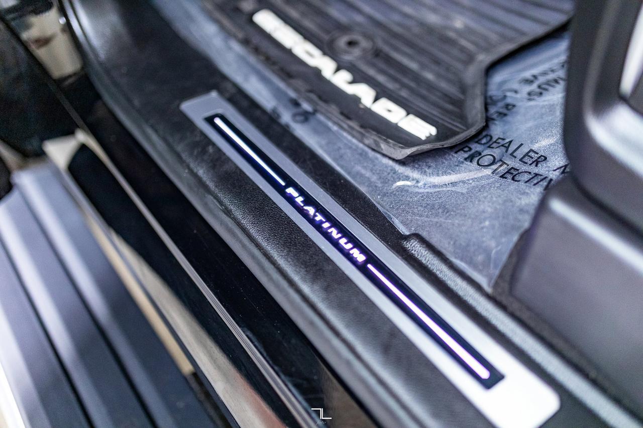 2020 Cadillac Escalade AWD Platinum Leather Roof Nav BCam Red Deer AB