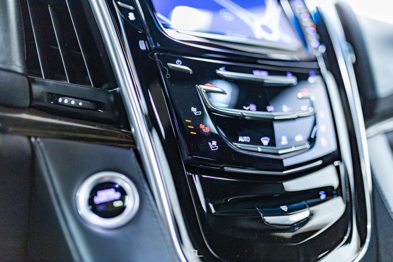 2020 Cadillac Escalade AWD Platinum Leather Roof Nav BCam Red Deer AB