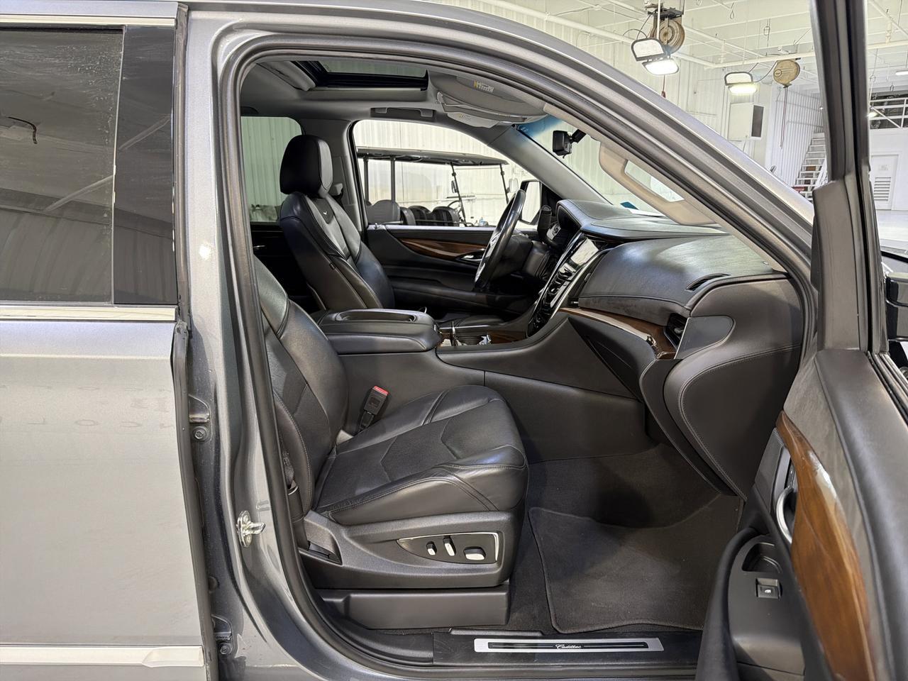 2020 Cadillac Escalade ESV Luxury San Antonio TX