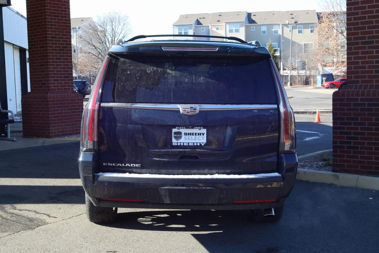 2020 Cadillac Escalade ESV Luxury Fredericksburg VA