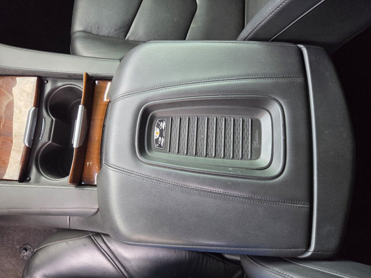 2020 Cadillac Escalade ESV Premium Luxury Charlton MA