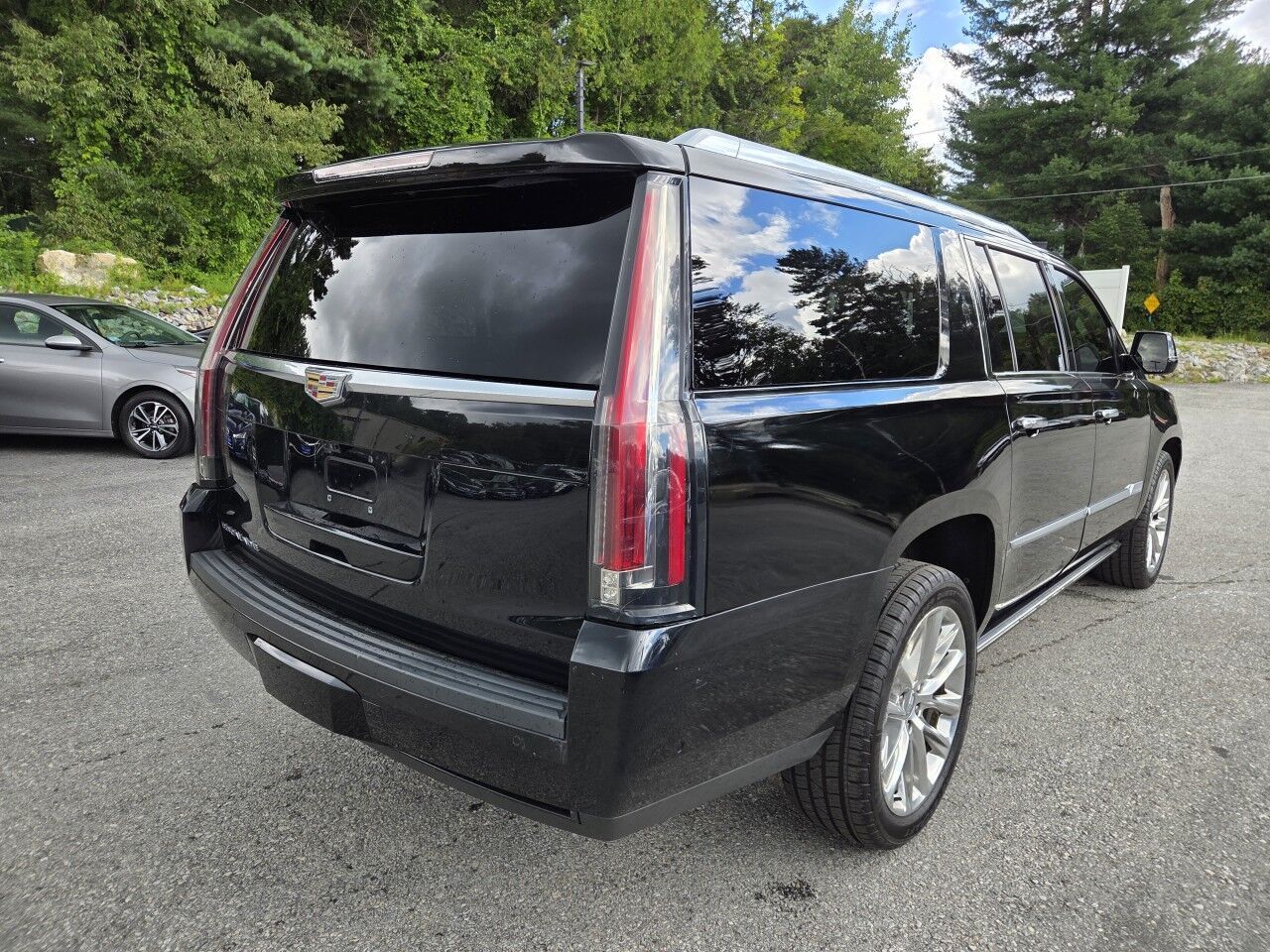 2020 Cadillac Escalade ESV Premium Luxury Charlton MA